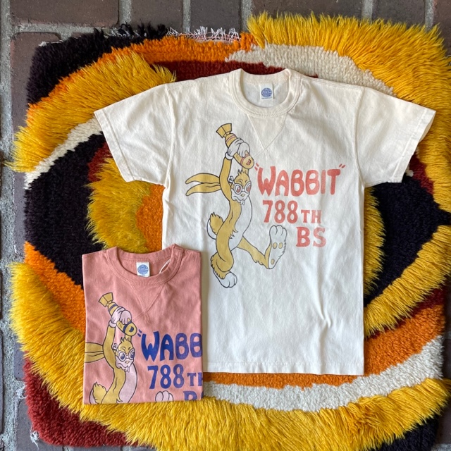 トイズマッコイ (TOYS McCOY) MILITARY TEE SHIRT " 788th BS WABBIT "TMC2328