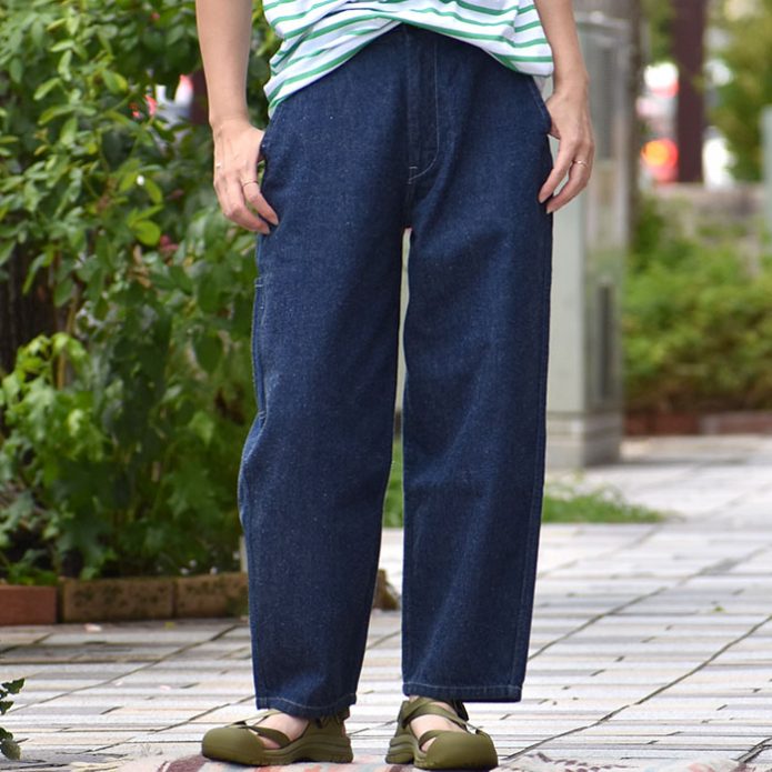 ダントン (DANTON) WOMEN'S DENIM EASY WORK PANTS KDM COTTON TWILL EASY PANTS コットンデニムパンツ DT-E0030KDM トップジミーのレディースコーディネート画像