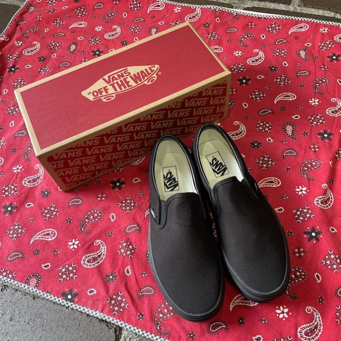 ヴァンズ VANS スリッポン CLASSIC SLIP-ON