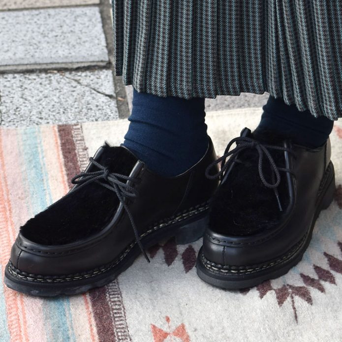 パラブーツ (PARABOOT) ミカエル ラパン チロリアンシューズ ブラック NOIR 130473 トップジミーのレディースコーディネート画像