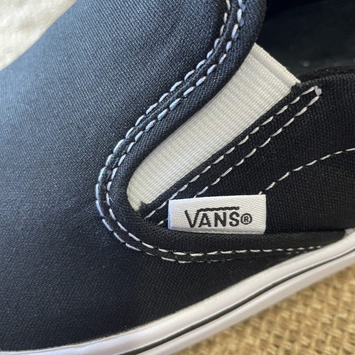 ヴァンズ バンズ VANS UA ComfyCush Slip-On