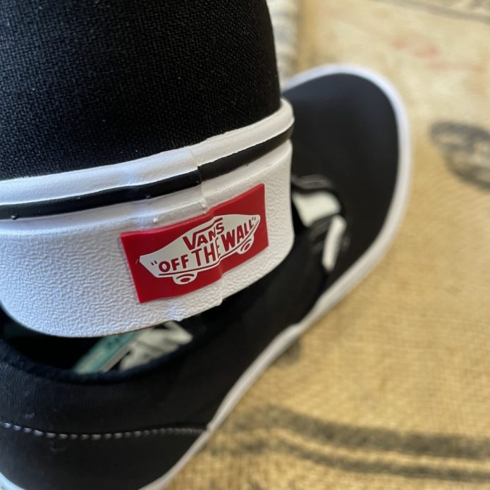 ヴァンズ バンズ VANS UA ComfyCush Slip-On