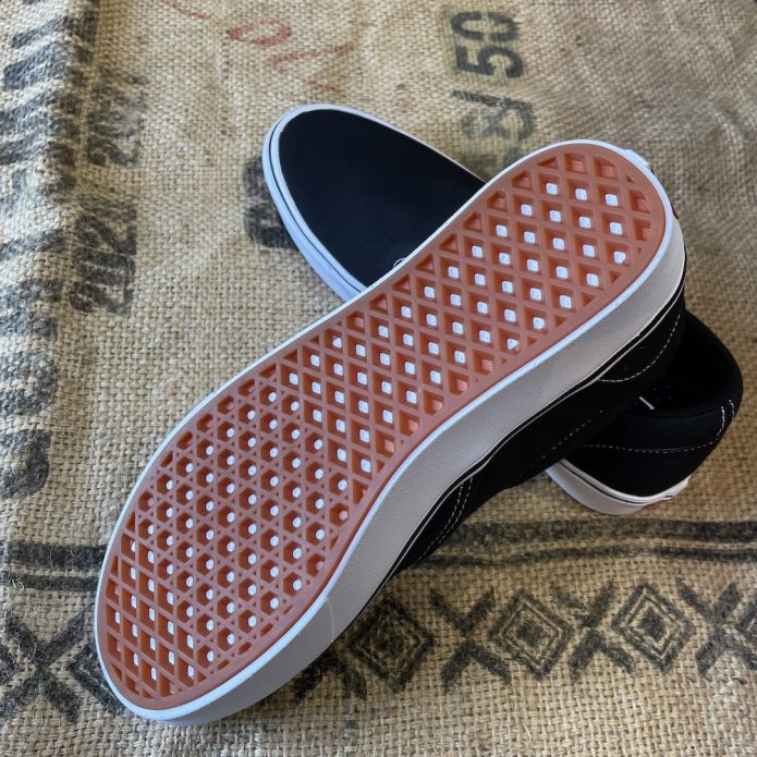 ヴァンズ バンズ VANS UA ComfyCush Slip-On