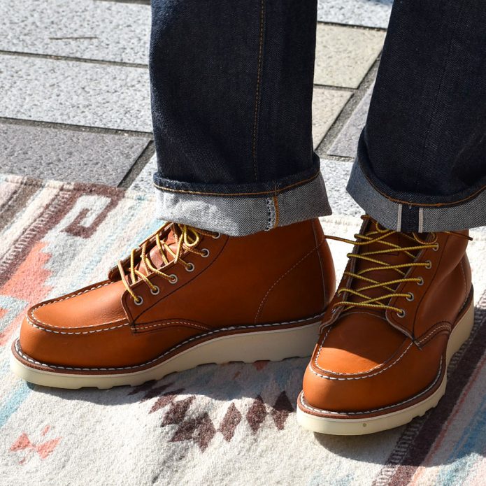 レッドウィング (RED WING) 6inch CLASSIC MOC 6インチ クラシックモック レザーワークブーツ 靴 3375 トップジミーのレディースコーディネート画像