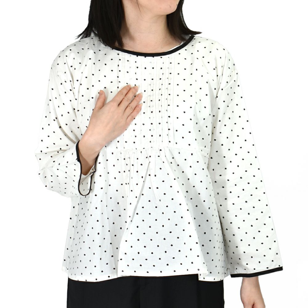 ポンデシャロン手書き風ドットブラウス♪今だけセール価格です