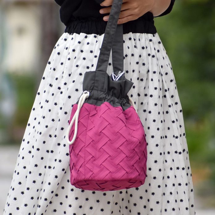 ケレン (KELEN) -SUNNY- SMOCKING DESIGN BAG ショルダーバッグ LKL25HAC2028 トップジミーのレディースコーディネート画像