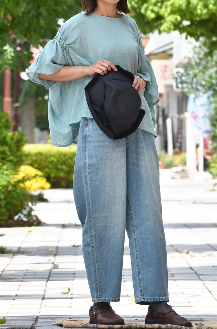 ふわっとシルエットのナチュラル夏コーデ トップジミーのレディースコーディネート画像