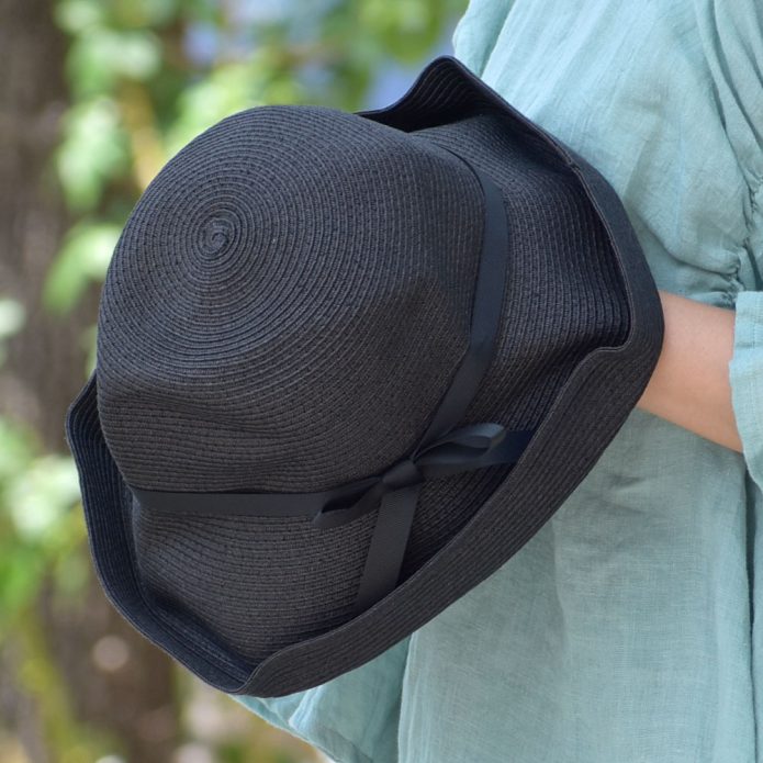 アブ (ABU) 細リボンペーパーハット 折りたたみリボンHAT 帽子 38-B1-NH-040 トップジミーのレディースコーディネート画像