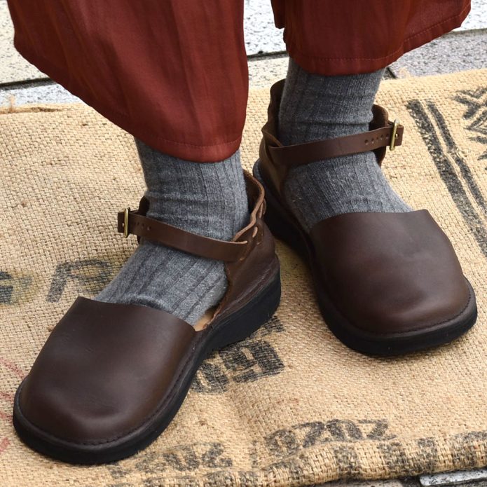 オーロラシューズ (AURORA SHOES) Mary Jane レザーシューズ 革靴 MJ-W トップジミーのレディースコーディネート画像