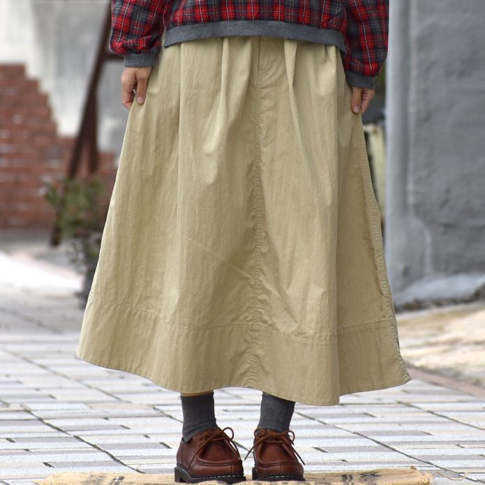 ダントン (DANTON) 2TUCK SKIRT スカート ツータックスカート イージースカート F0049CNO トップジミーのレディースコーディネート画像