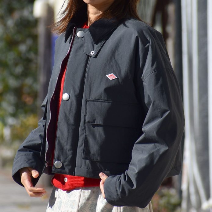 ダントン (DANTON) WOMEN'S NYLON TAFFETA SHORT JACKET ナイロンハンティングジャケット コート DT-0522NTF トップジミーのレディースコーディネート画像