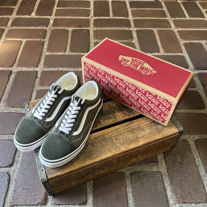 VANS(バンズ・ヴァンズ)VN000D7ZFRN