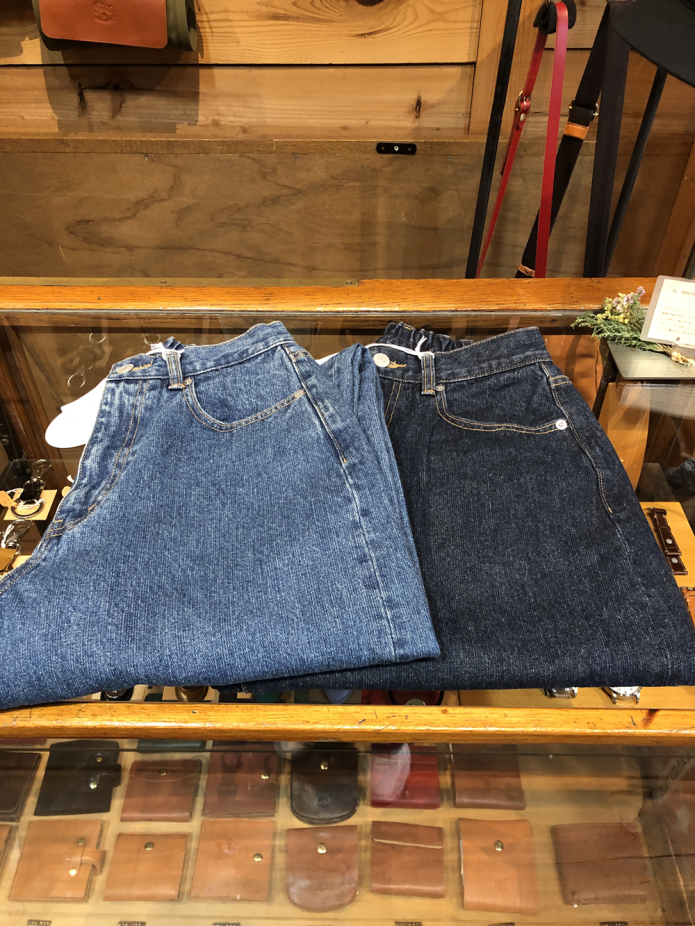 ケレン(KELEN)
-VENY- WIDE STRAIGHT DENIM
リラックステーパードパンツ デニムパンツ ジーンズ ジーパン