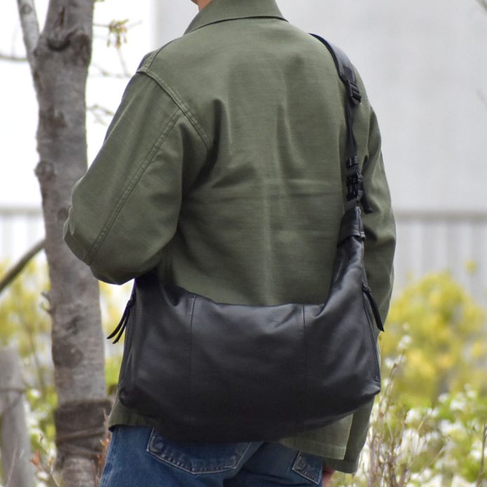 トップジミーのメンズコーディネート画像 アインソフ (Ain Soph)
シープレザー 2WAY ショルダーバッグ MLサイズ