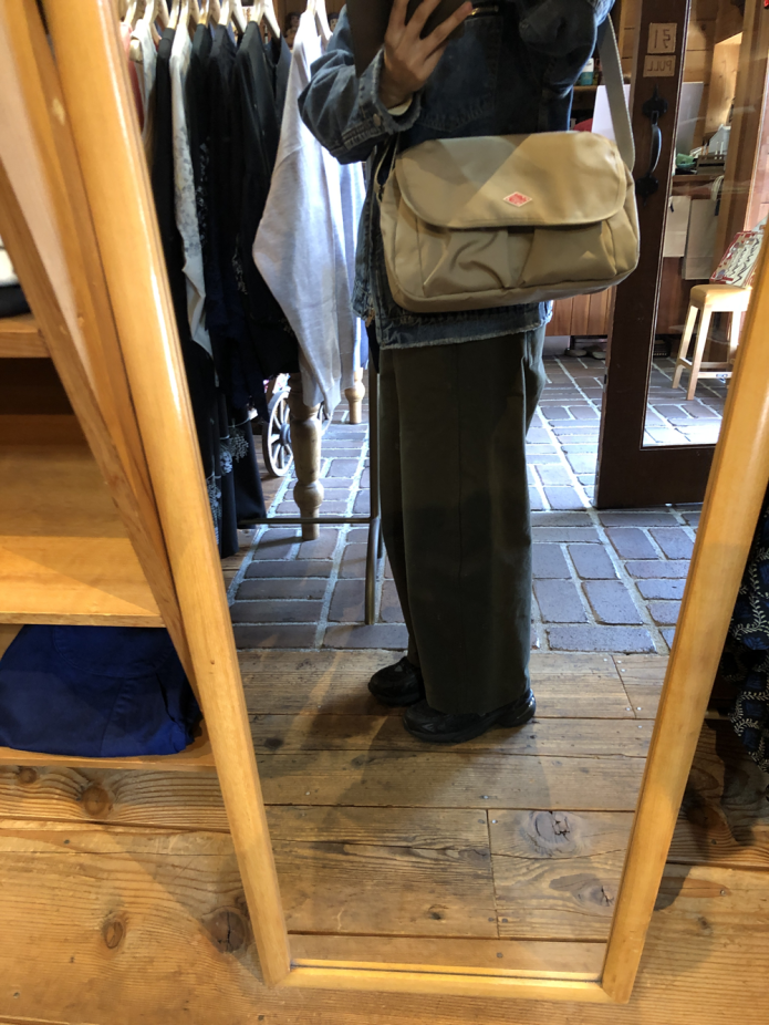 ダントン (DANTON)
OBERKAMPF
Canvas Shoulder Bag
ショルダーバッグ