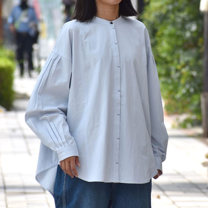 KELEN(ケレン) -PARDY- BACK TUCK DESIGN BLOUSE バックタック デザインブラウス LKL26FBL2322 トップジミーのレディースコーディネート画像
